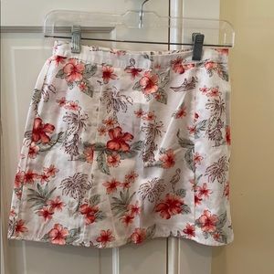Hawaiian-esque printed mini skirt